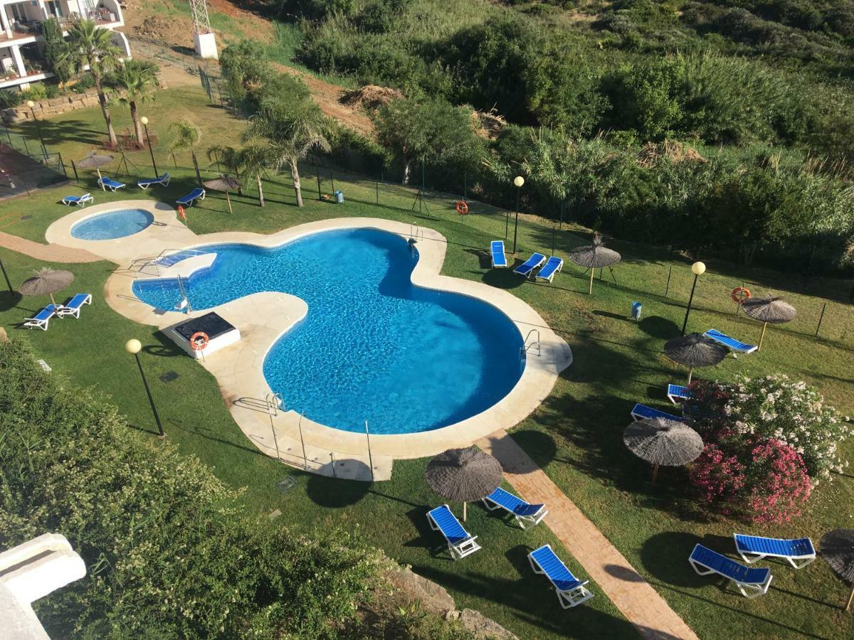 Apartamento Con Vistas Al Mar En Manilva Playa Luaran gambar